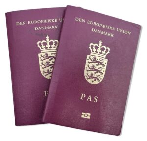 To danske pas